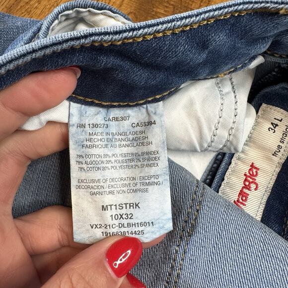 Wrangler Women's High Rise True Straight Jean Size 10x34L Med Wash MT1STRK - Picture 9 of 9